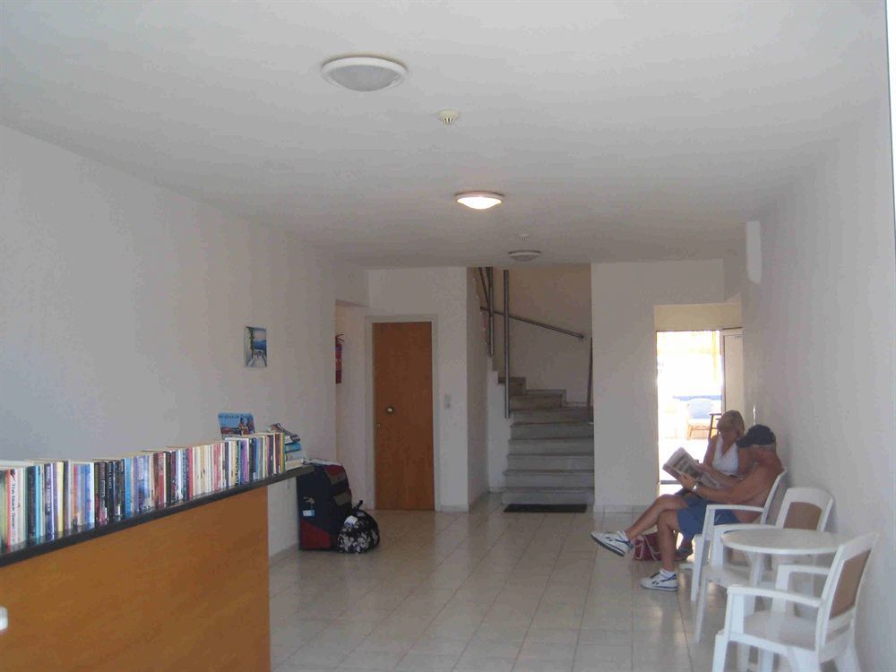 Irilena Apartments Сталида Экстерьер фото